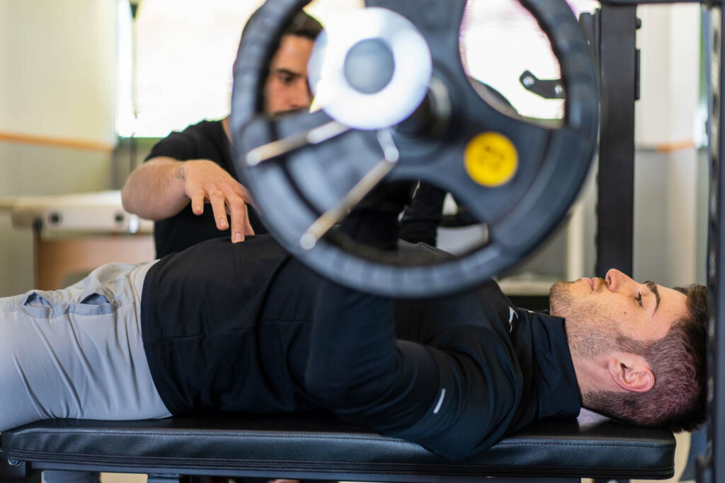 Allenamento bilanciere con personal trainer